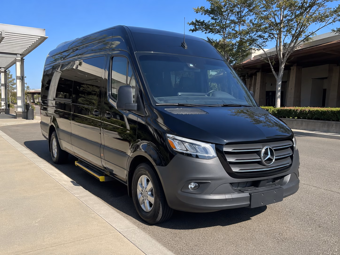 corona easy airport shuttle bus rentals in corona